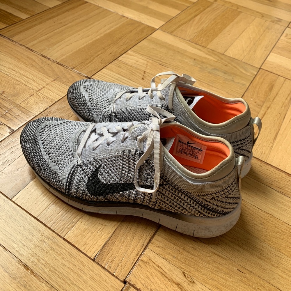 Nike Flyknit Free Runs 5.0